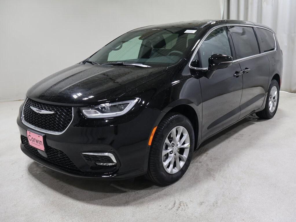 new 2026 Chrysler Pacifica car, priced at $40,794