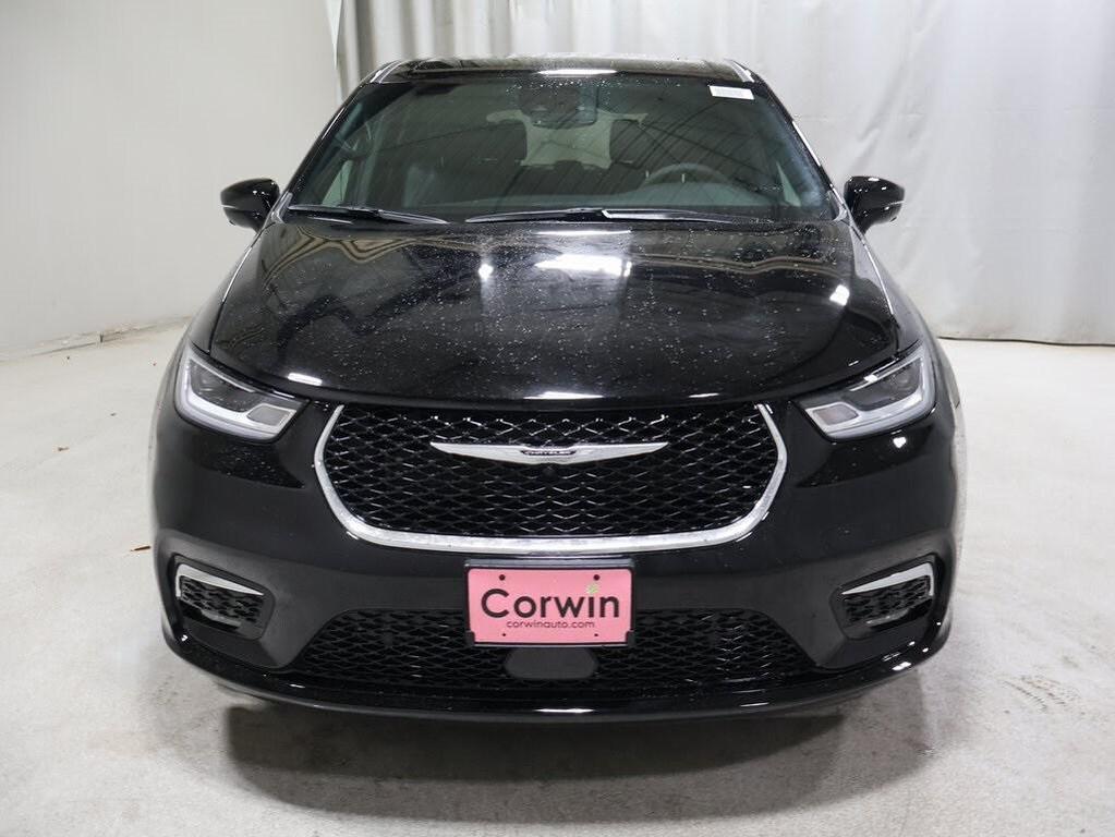 new 2026 Chrysler Pacifica car, priced at $40,794