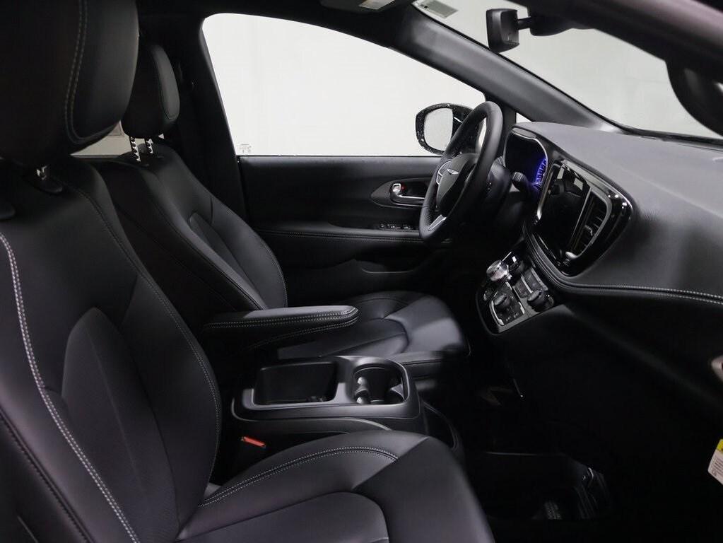 new 2026 Chrysler Pacifica car, priced at $40,794