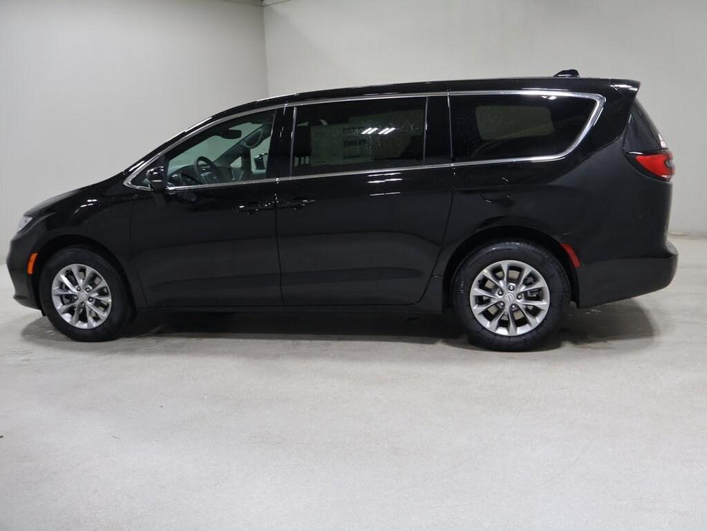 new 2026 Chrysler Pacifica car, priced at $40,794