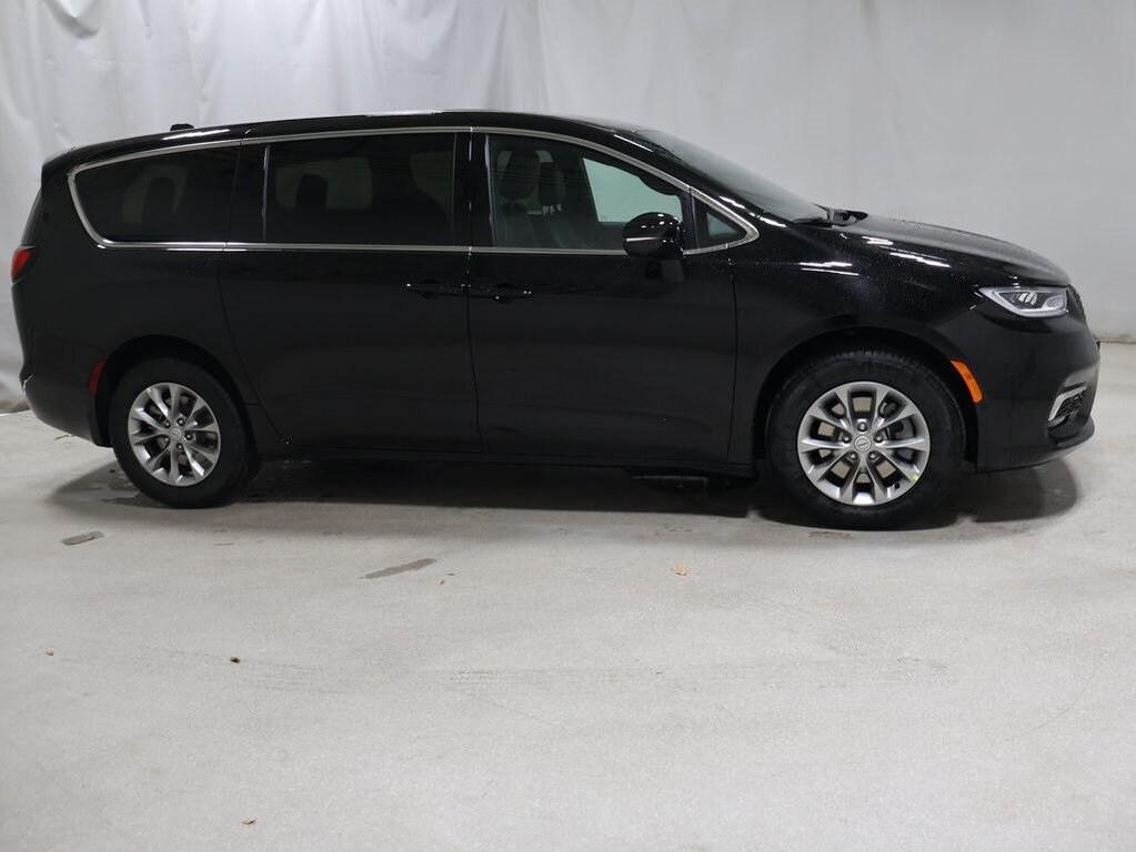 new 2026 Chrysler Pacifica car, priced at $40,794