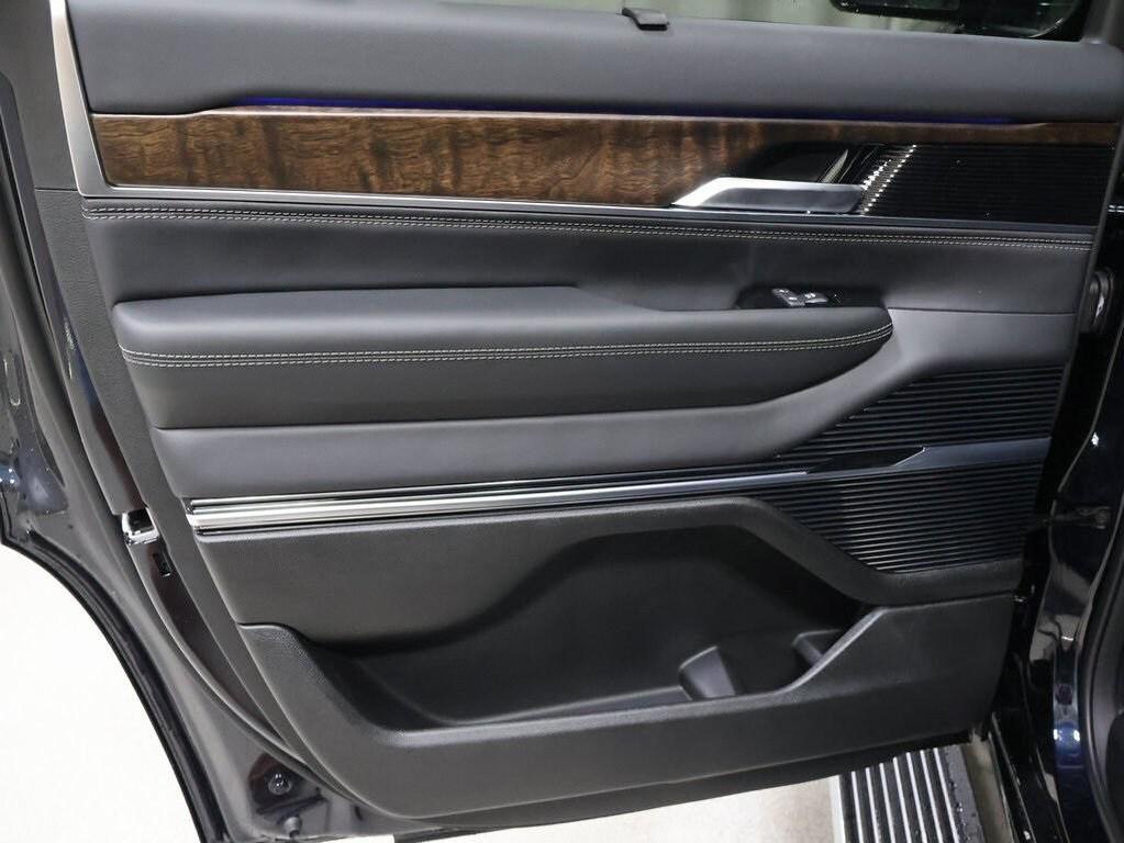 new 2025 Jeep Grand Wagoneer car, priced at $84,317