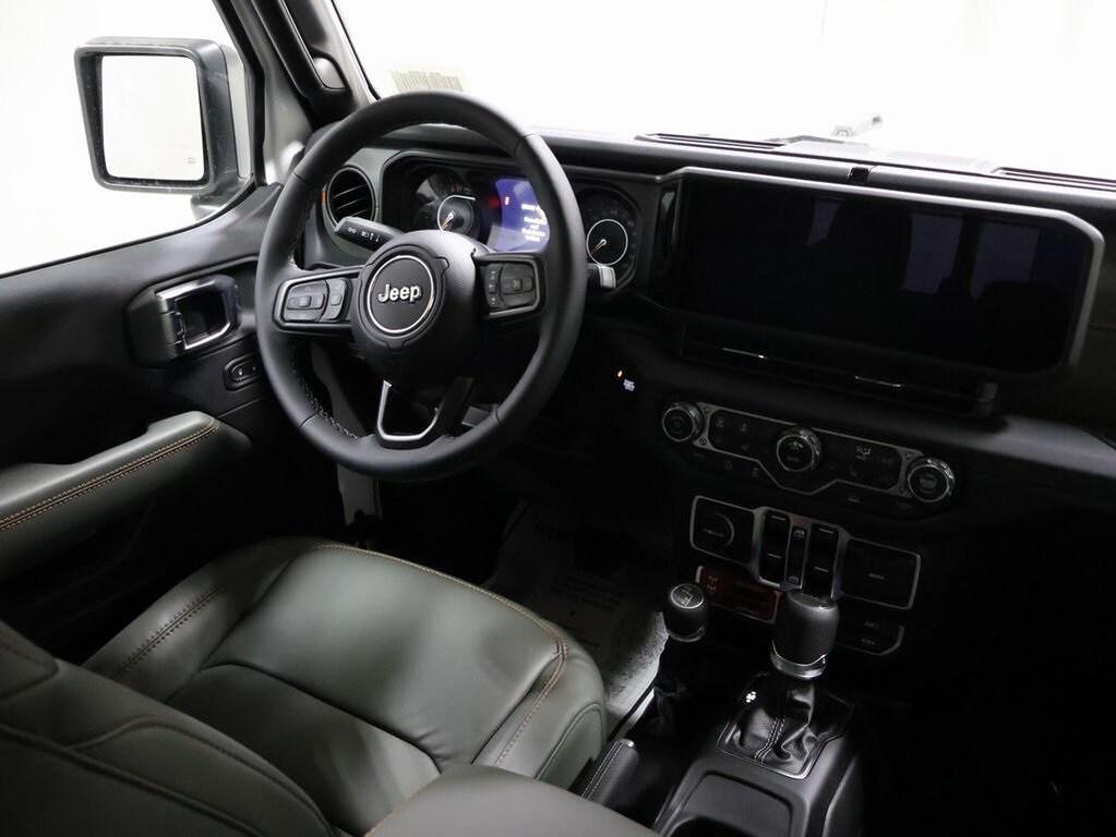 new 2025 Jeep Gladiator car, priced at $51,895