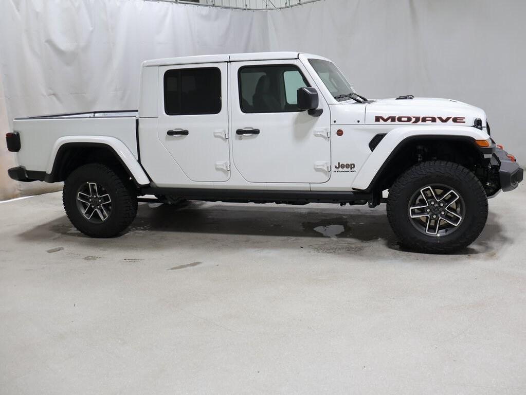 new 2025 Jeep Gladiator car, priced at $51,895