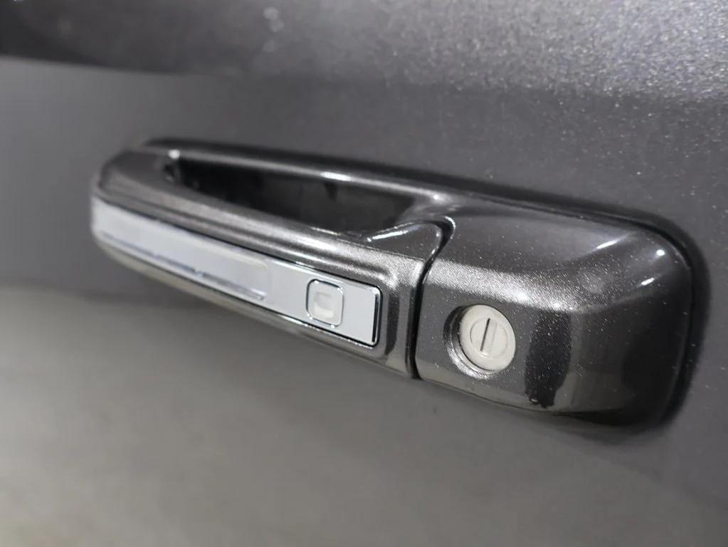 used 2022 Ram 2500 car, priced at $51,001