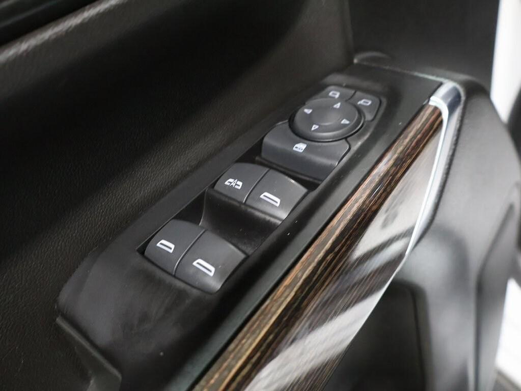 used 2022 GMC Sierra 1500 car, priced at $34,000