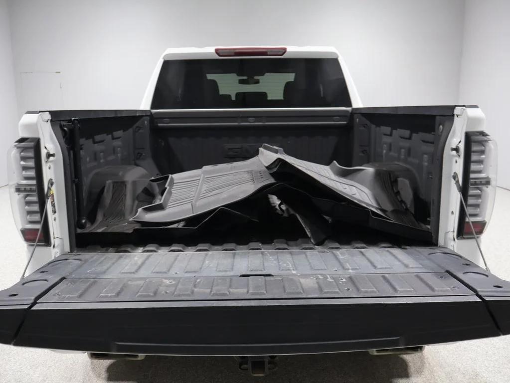 used 2022 GMC Sierra 1500 car, priced at $34,000