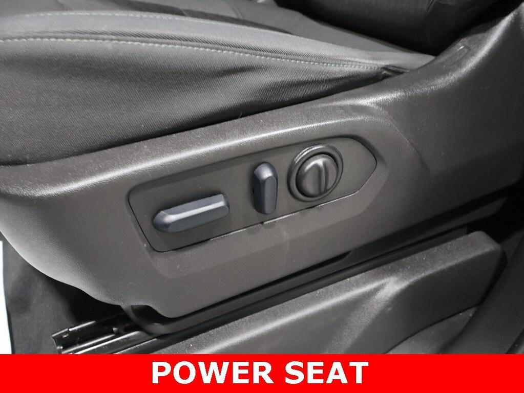 used 2022 GMC Sierra 1500 car, priced at $34,000