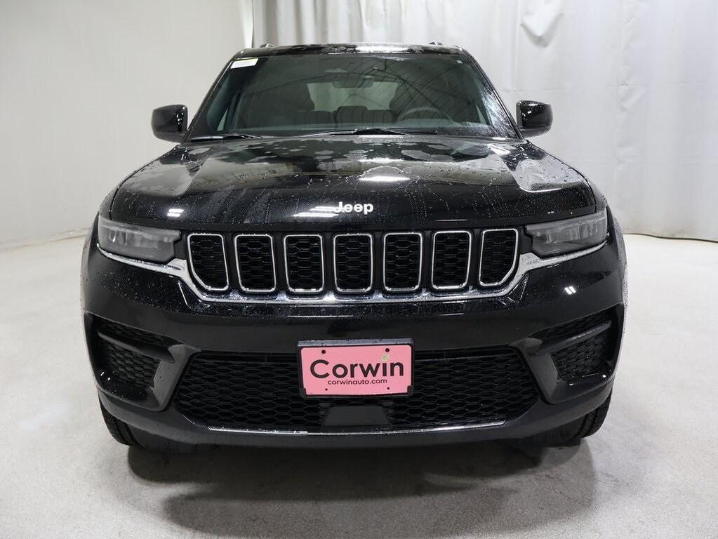 new 2025 Jeep Grand Cherokee car, priced at $38,433