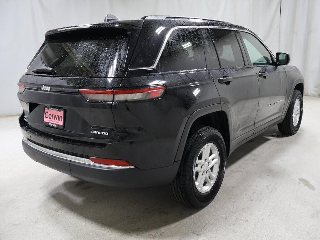 new 2025 Jeep Grand Cherokee car, priced at $38,433