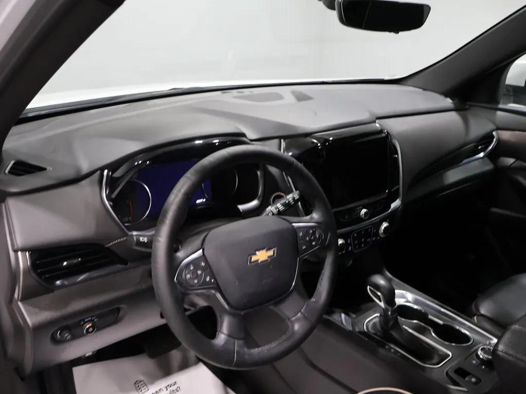 used 2023 Chevrolet Traverse car, priced at $34,000