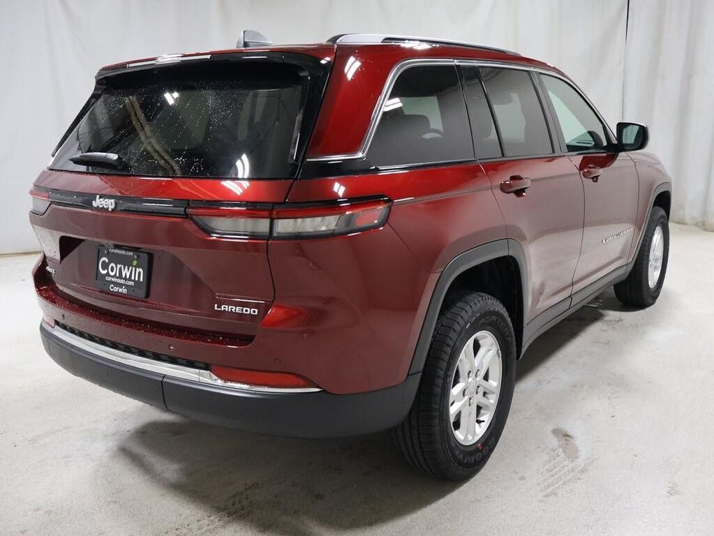 new 2025 Jeep Grand Cherokee car, priced at $37,999