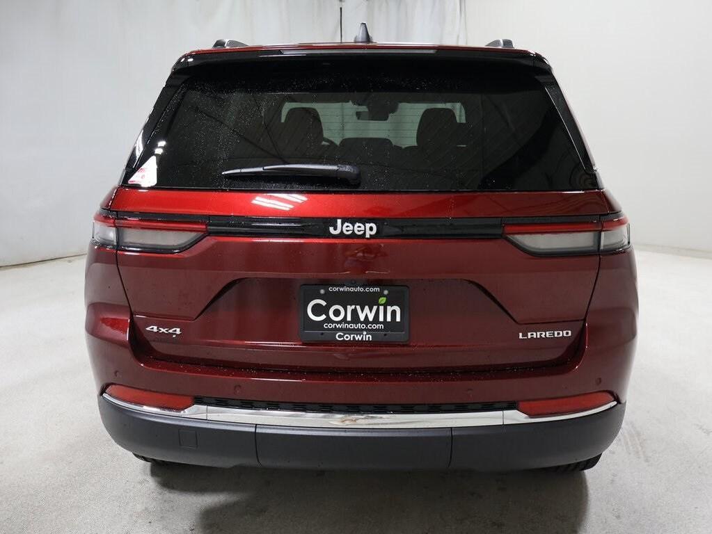 new 2025 Jeep Grand Cherokee car, priced at $37,999