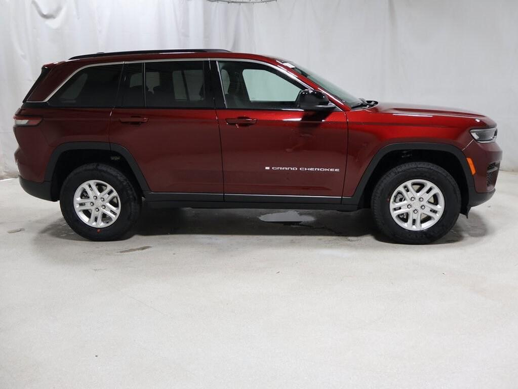 new 2025 Jeep Grand Cherokee car, priced at $37,999