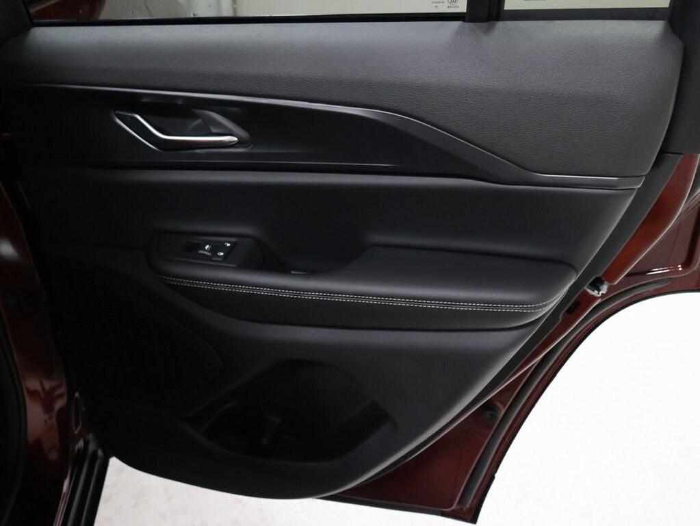 new 2025 Jeep Grand Cherokee car, priced at $37,999