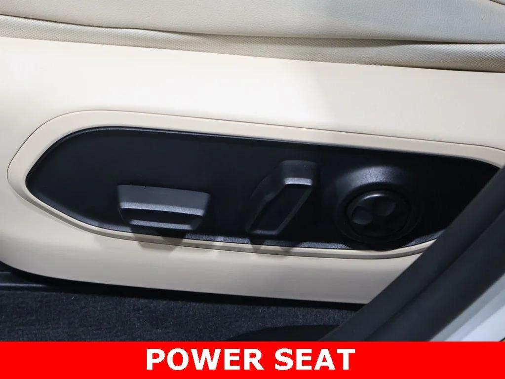 used 2022 Jeep Grand Cherokee car, priced at $31,000