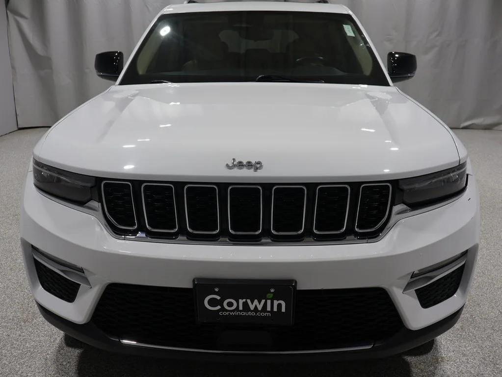 used 2022 Jeep Grand Cherokee car, priced at $31,000