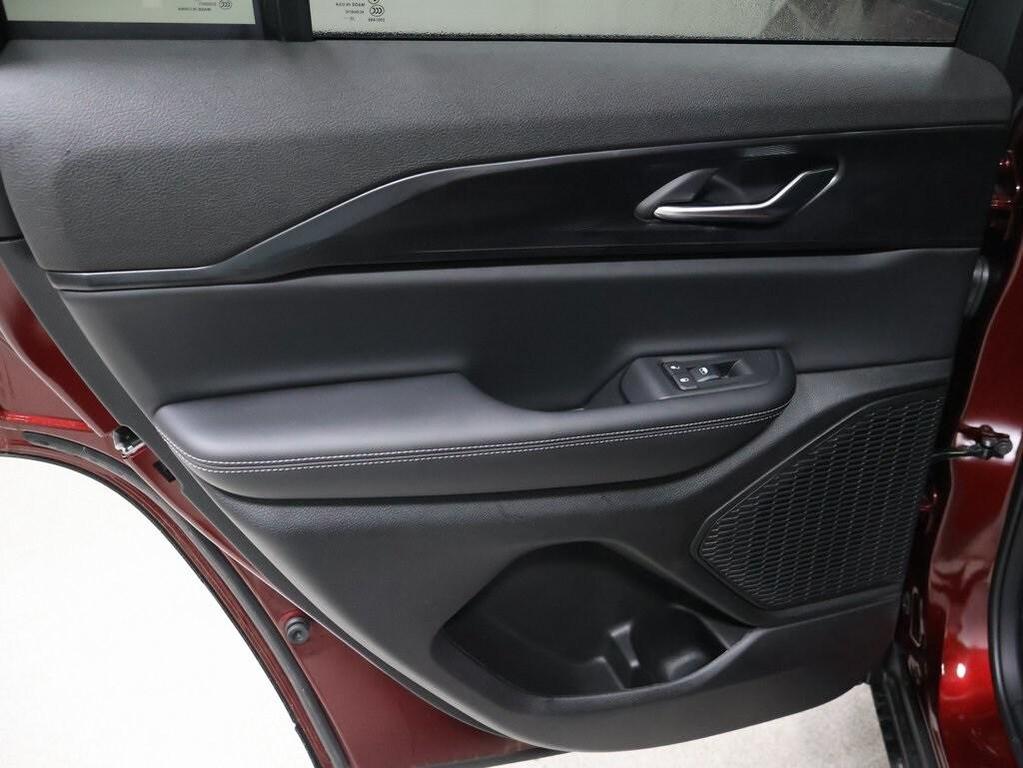 new 2025 Jeep Grand Cherokee car, priced at $42,403