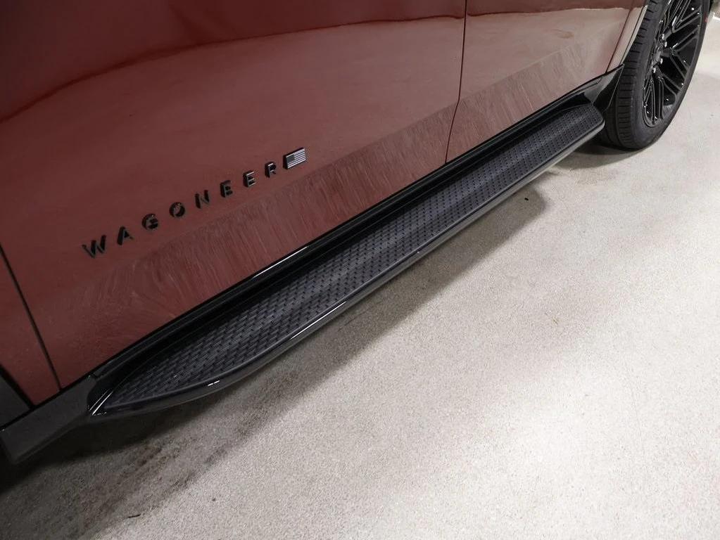 new 2025 Jeep Wagoneer L car, priced at $85,873