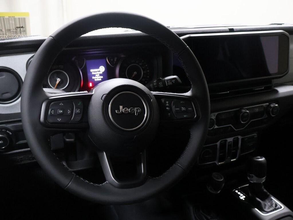new 2025 Jeep Wrangler car, priced at $45,924