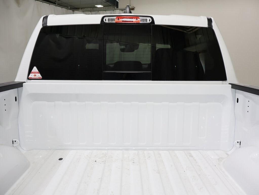 new 2025 Ram 1500 car, priced at $45,621