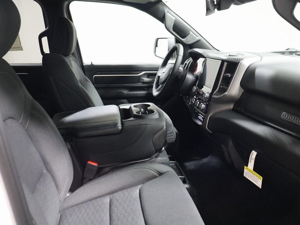 new 2025 Ram 1500 car, priced at $45,621