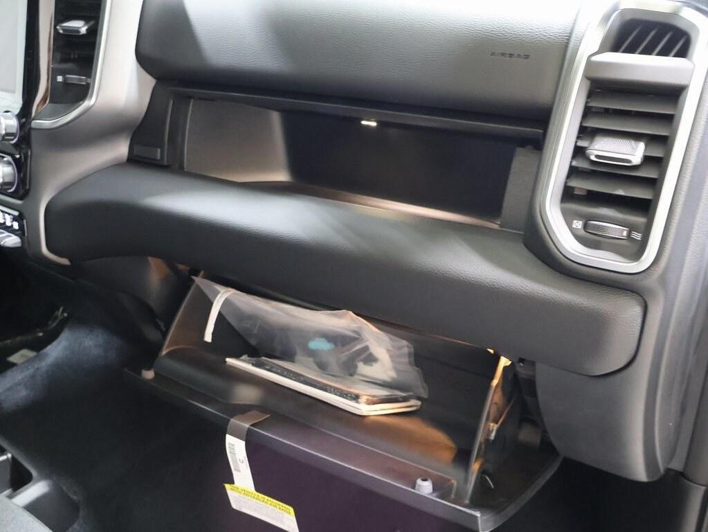 new 2025 Ram 1500 car, priced at $45,621