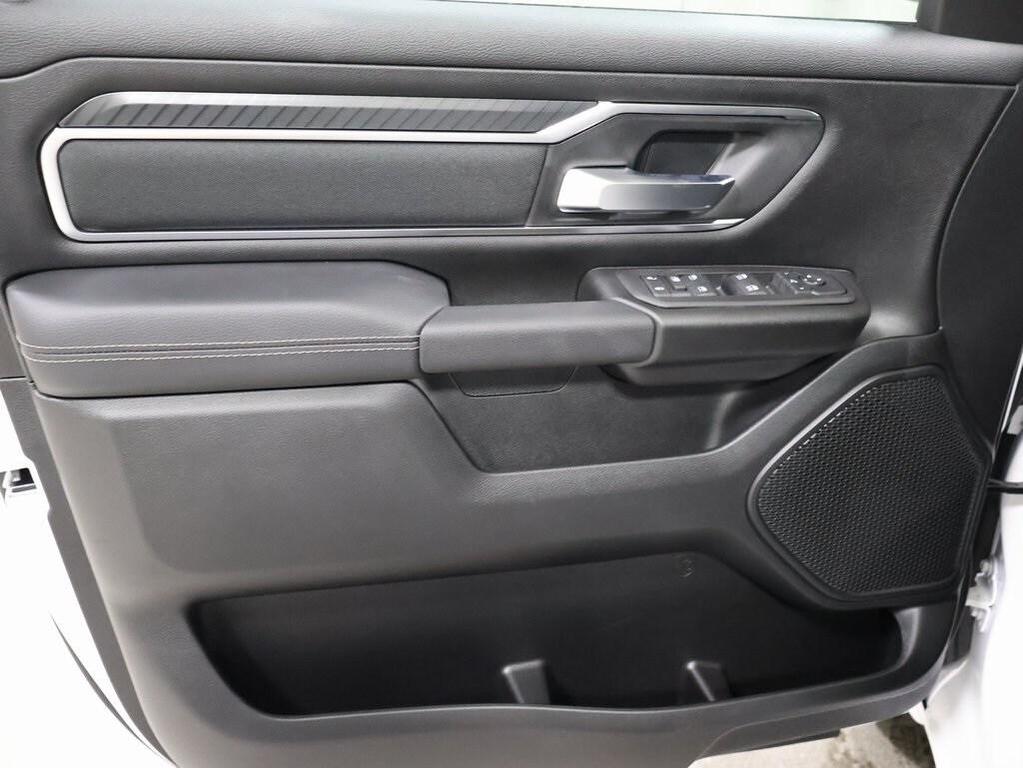 new 2025 Ram 1500 car, priced at $45,621