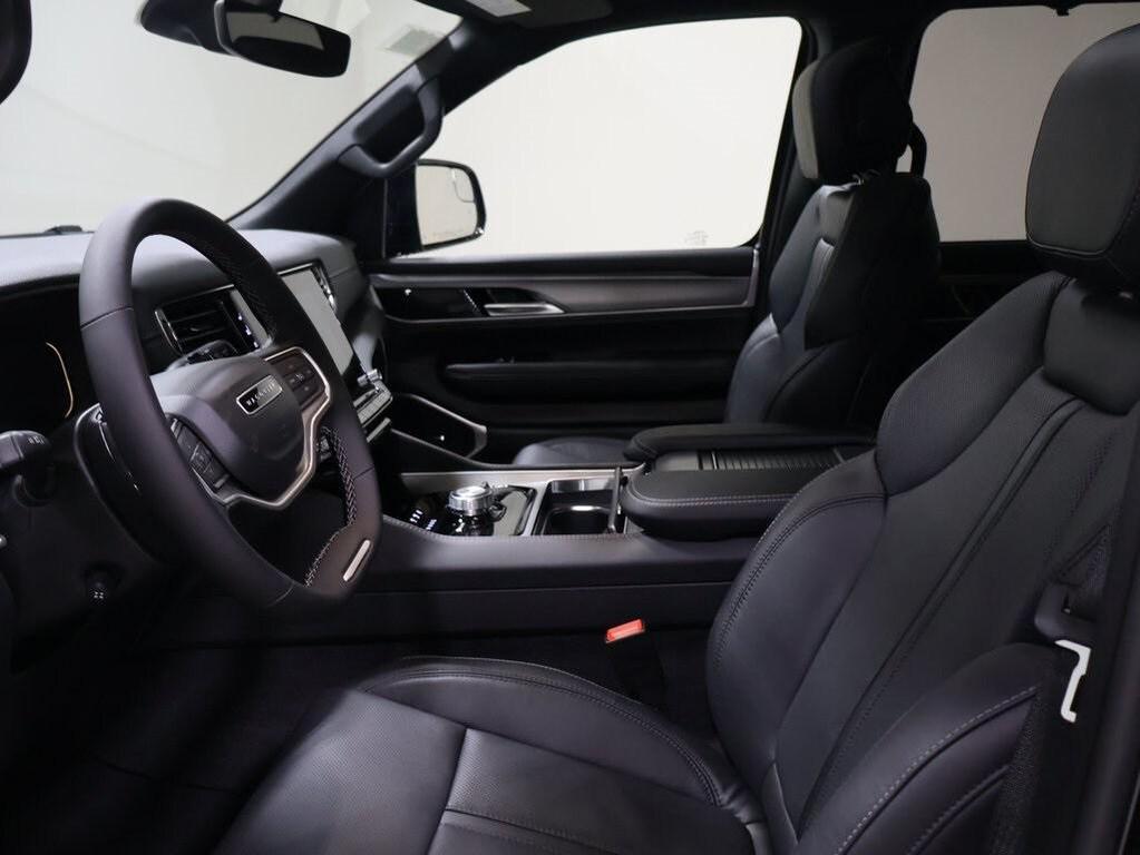 new 2025 Jeep Wagoneer car, priced at $76,013