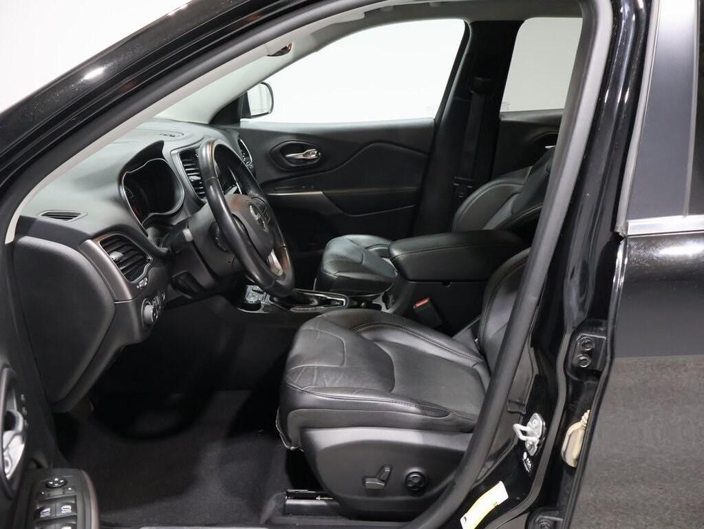 used 2021 Jeep Cherokee car, priced at $23,111