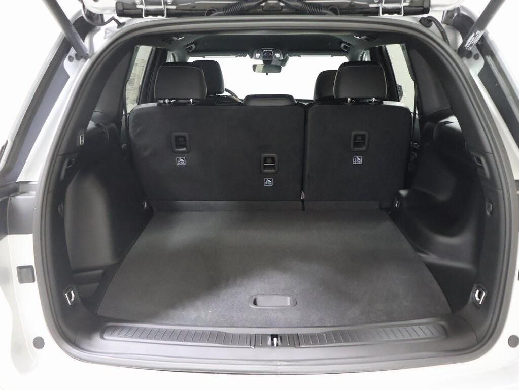 new 2025 Jeep Grand Cherokee car, priced at $46,820