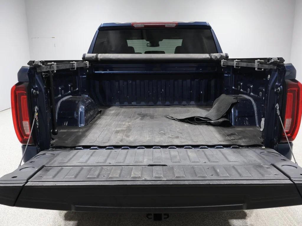 used 2023 GMC Sierra 1500 car, priced at $40,500