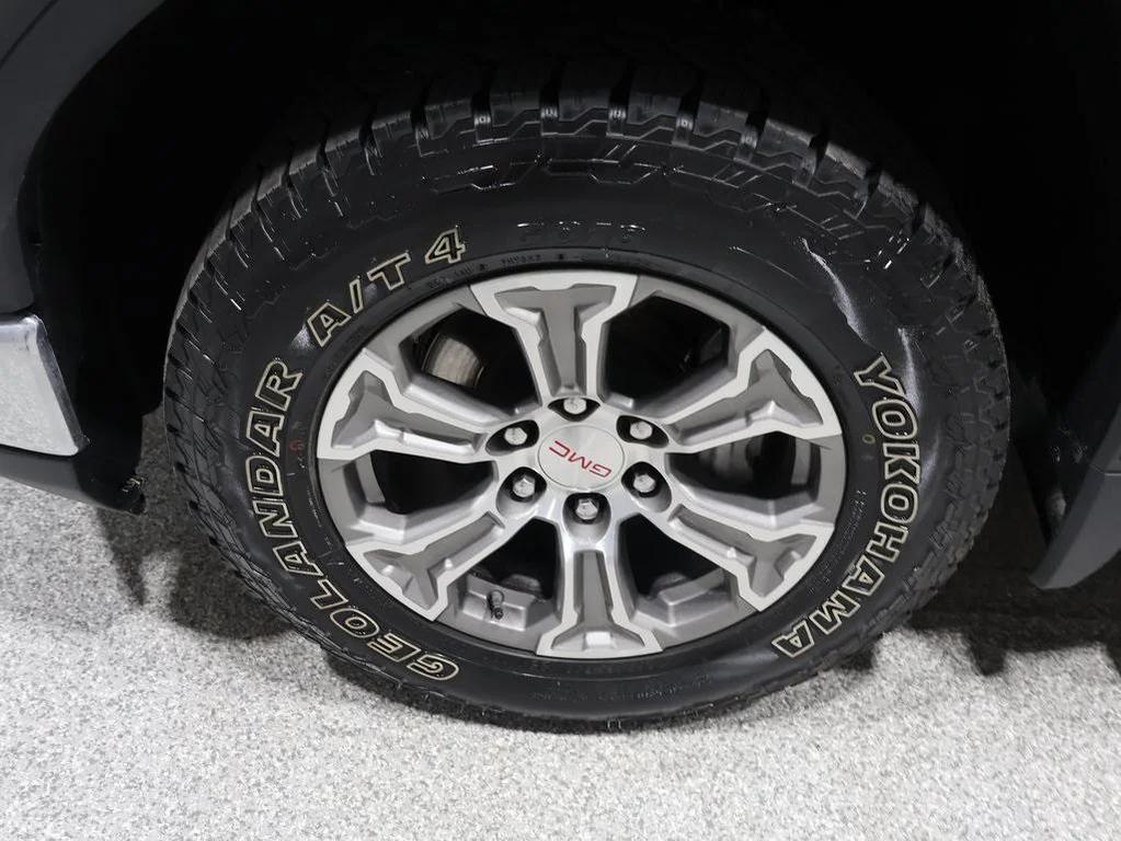 used 2023 GMC Sierra 1500 car, priced at $40,500