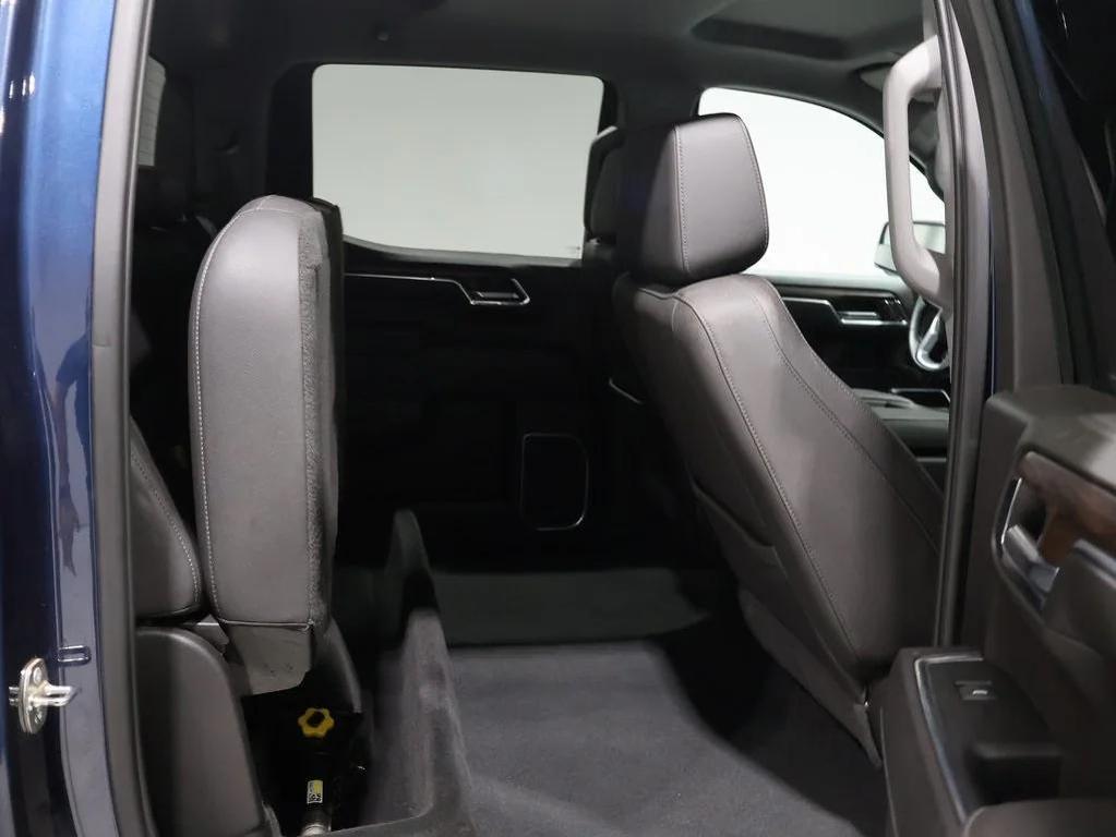 used 2023 GMC Sierra 1500 car, priced at $40,500