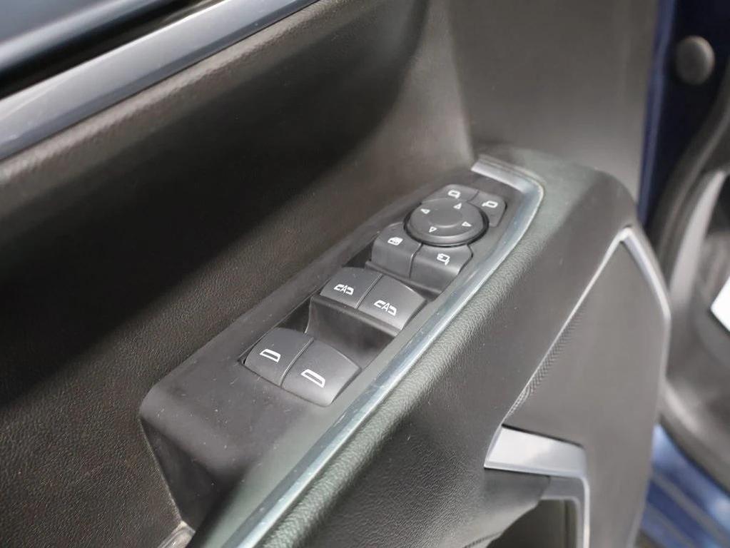 used 2023 GMC Sierra 1500 car, priced at $40,500