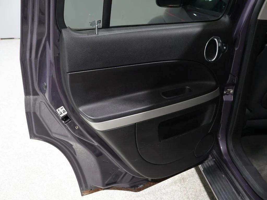 used 2007 Chevrolet HHR car, priced at $4,000