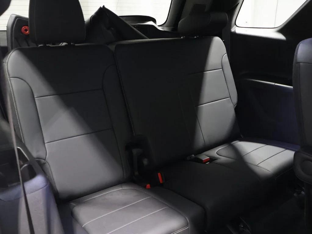 used 2024 Chevrolet Traverse car, priced at $36,000