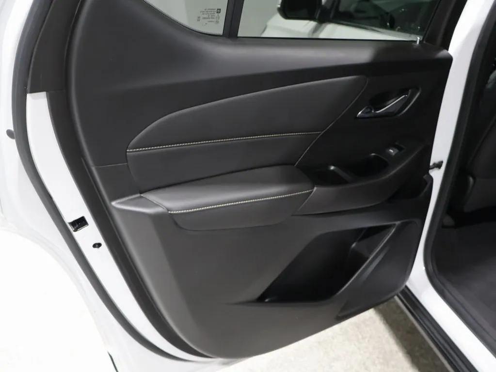 used 2024 Chevrolet Traverse car, priced at $36,000