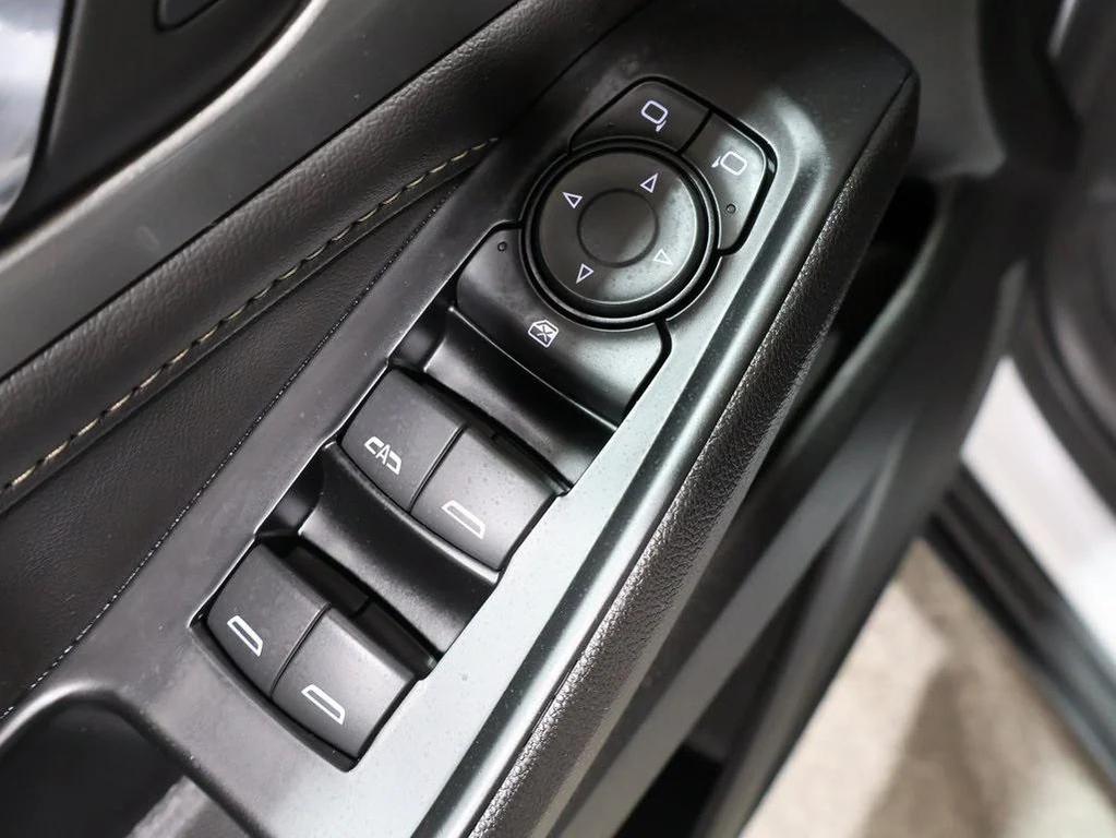 used 2024 Chevrolet Traverse car, priced at $36,000