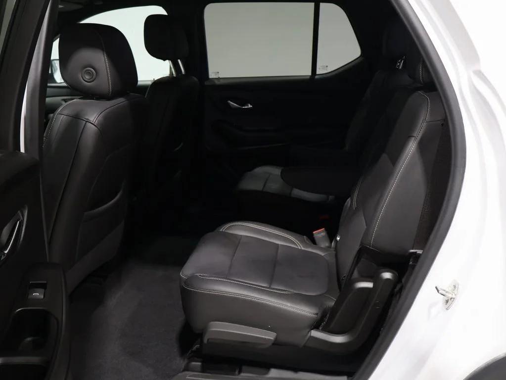 used 2024 Chevrolet Traverse car, priced at $36,000