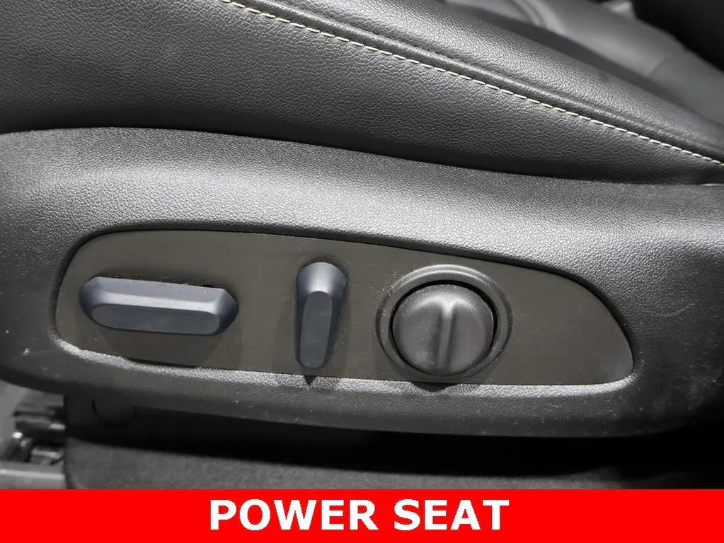 used 2024 Chevrolet Traverse car, priced at $36,000