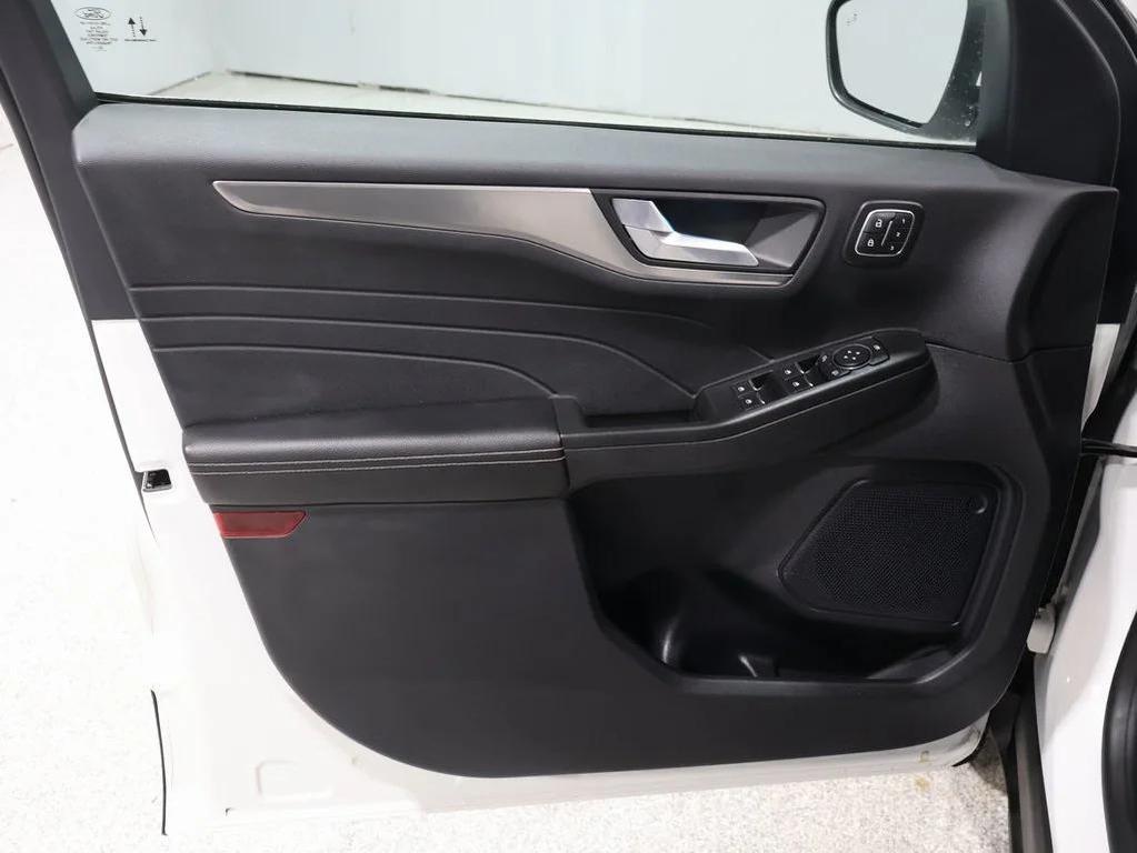 used 2022 Ford Escape car, priced at $24,000