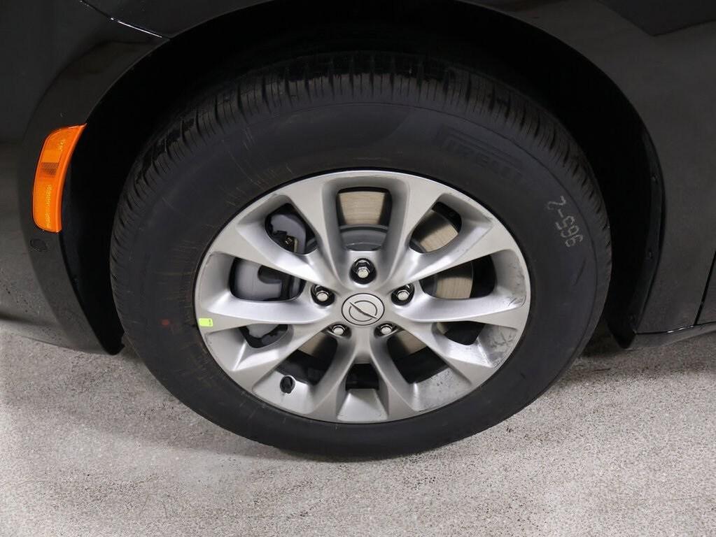 new 2026 Chrysler Pacifica car, priced at $46,584