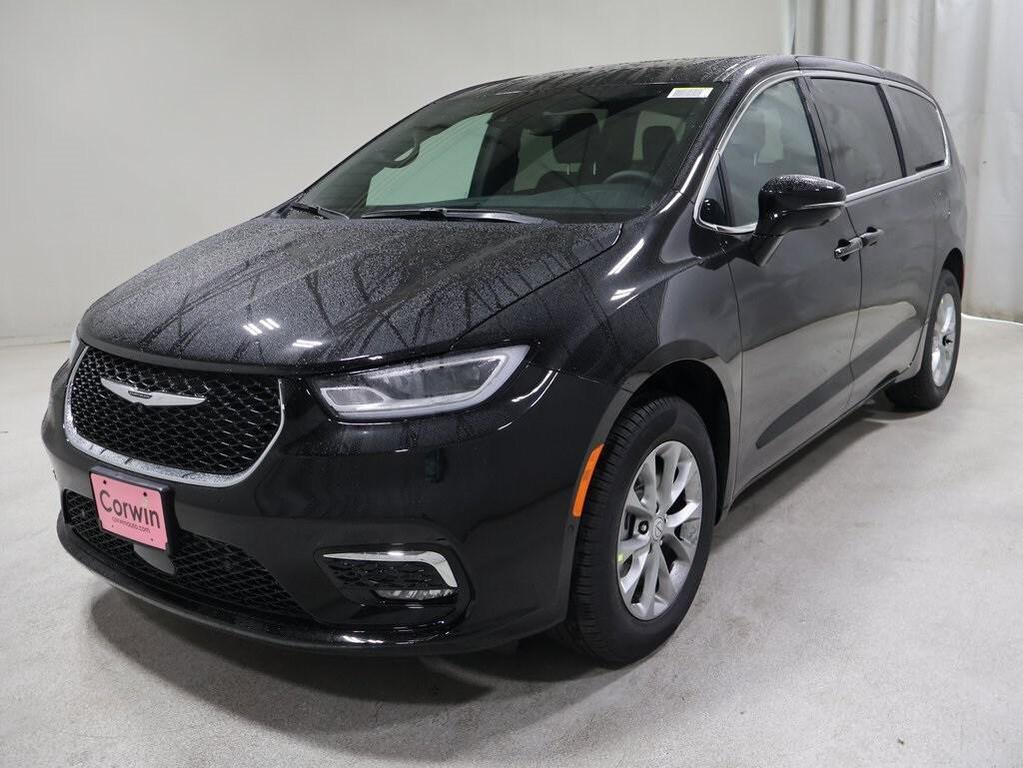 new 2026 Chrysler Pacifica car, priced at $46,584