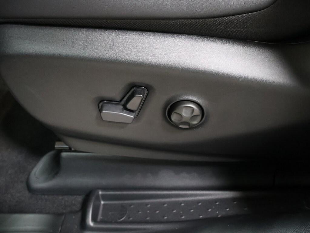 new 2026 Chrysler Pacifica car, priced at $46,584