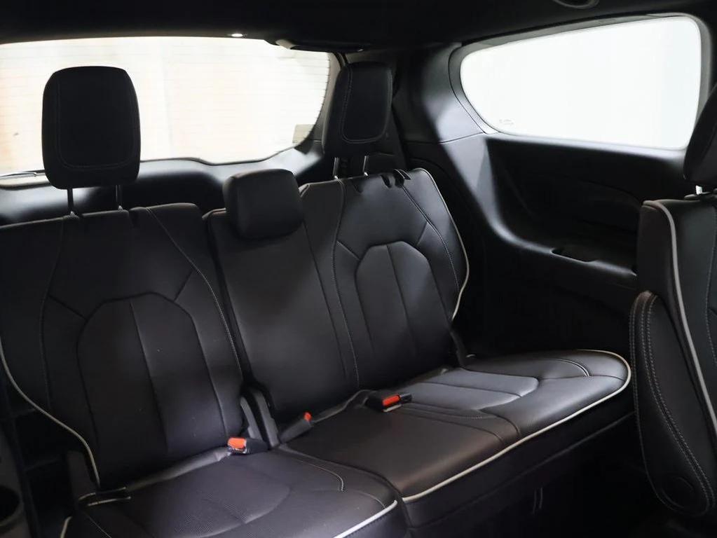 new 2026 Chrysler Pacifica car, priced at $49,583