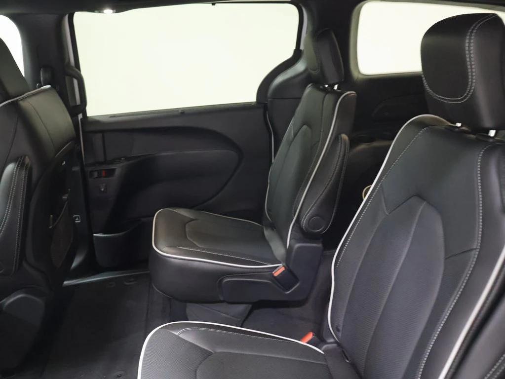 new 2026 Chrysler Pacifica car, priced at $49,583