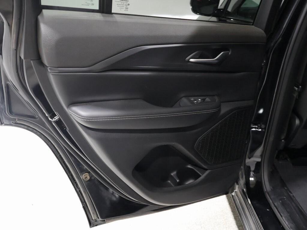 used 2024 Jeep Grand Cherokee car, priced at $29,541