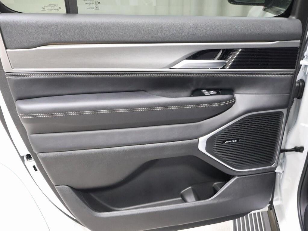 new 2025 Jeep Wagoneer car, priced at $72,032