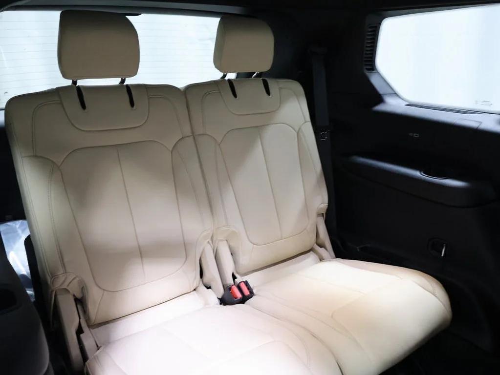 new 2025 Jeep Grand Cherokee L car, priced at $46,400